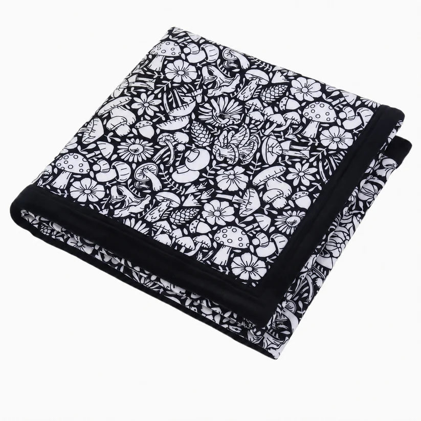 🎨Reusable Washable Coloring Blanket | Comes with 24 Washable Markers, Top Pick for Creative Gifts for Kids & Adults